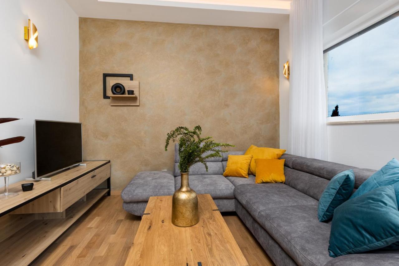 Apartment Muzini Malinska Eksteriør billede